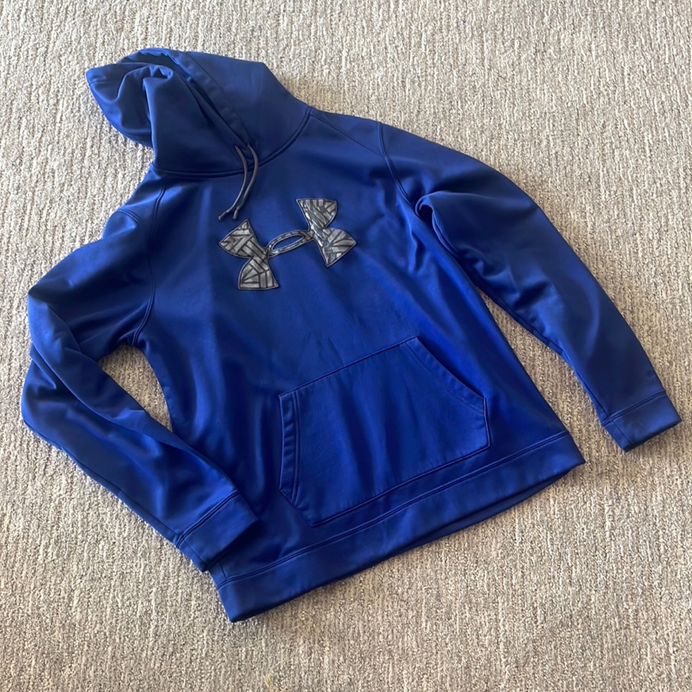 UA blue hooded sweatshirt - Size XL